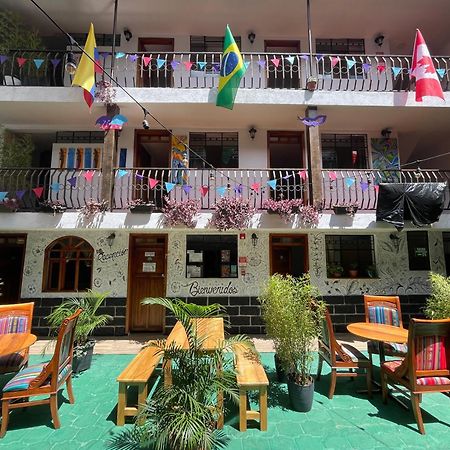 El Jardin Escondido Party Hostel Baños Exteriör bild