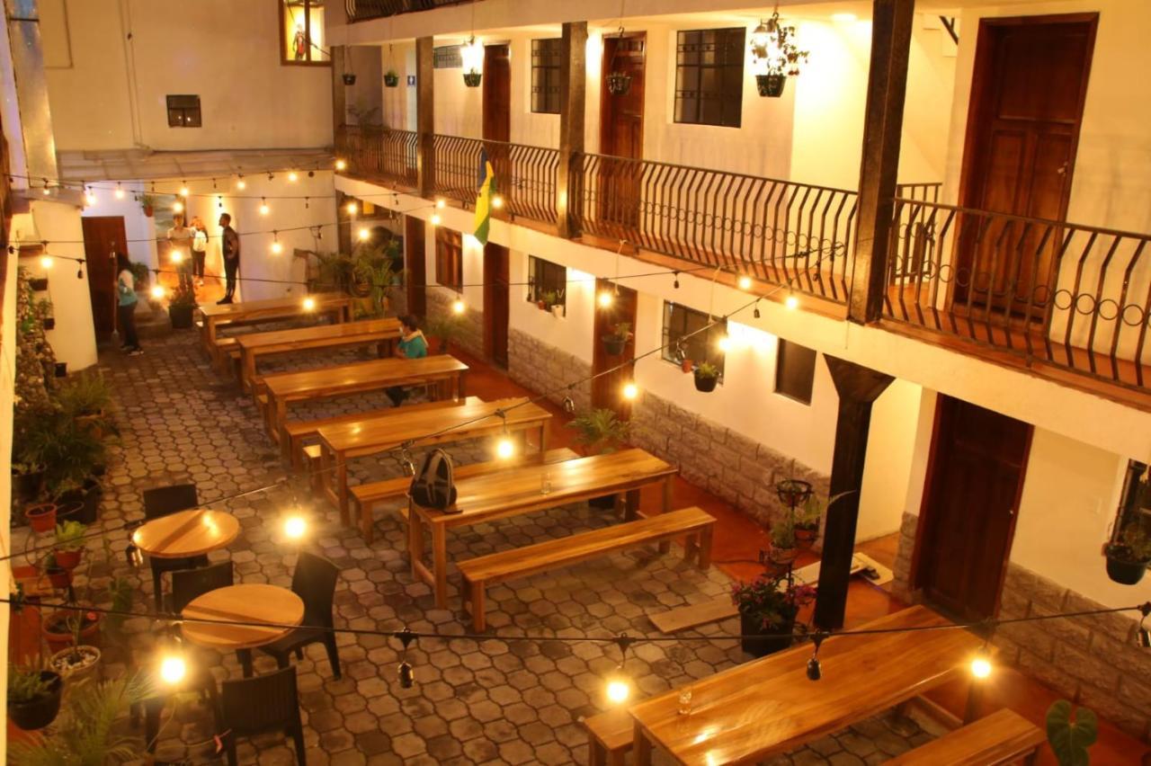 El Jardin Escondido Party Hostel Baños Exteriör bild
