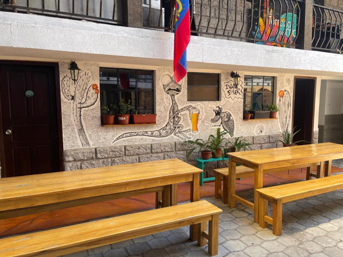 El Jardin Escondido Party Hostel Baños Exteriör bild